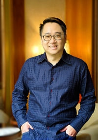 Ông Roy Ng